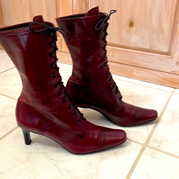 Coach Vintage Lace Up Boots - Picture 3 of 7